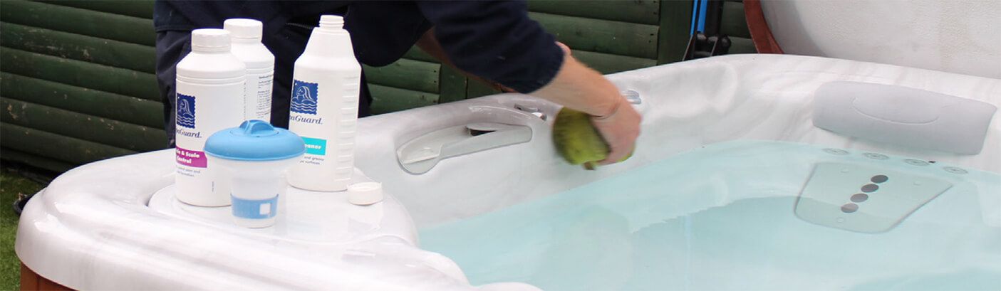 cleaning of a hot tub and hot tub cover